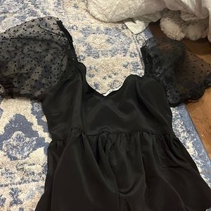 black puff sleeve top